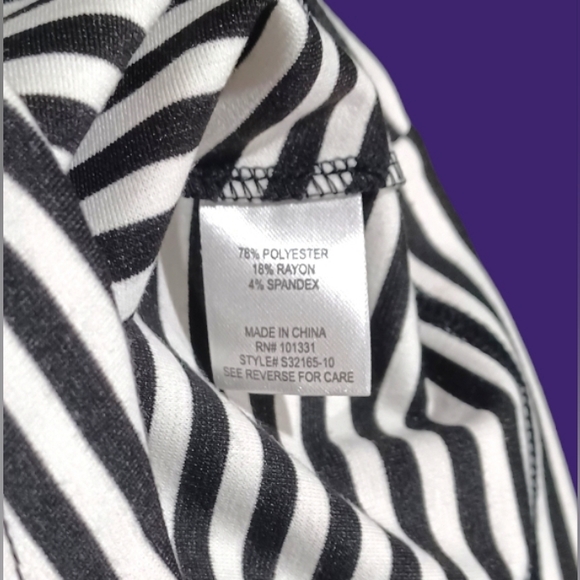 Charlotte Russe Stretchy Short Striped Juniors Size Small Black White Mini Skirt - Picture 10 of 15